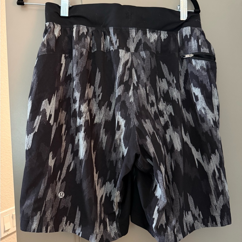 Lululemon T.H.E. Short Luxtreme Liner 9” size Large